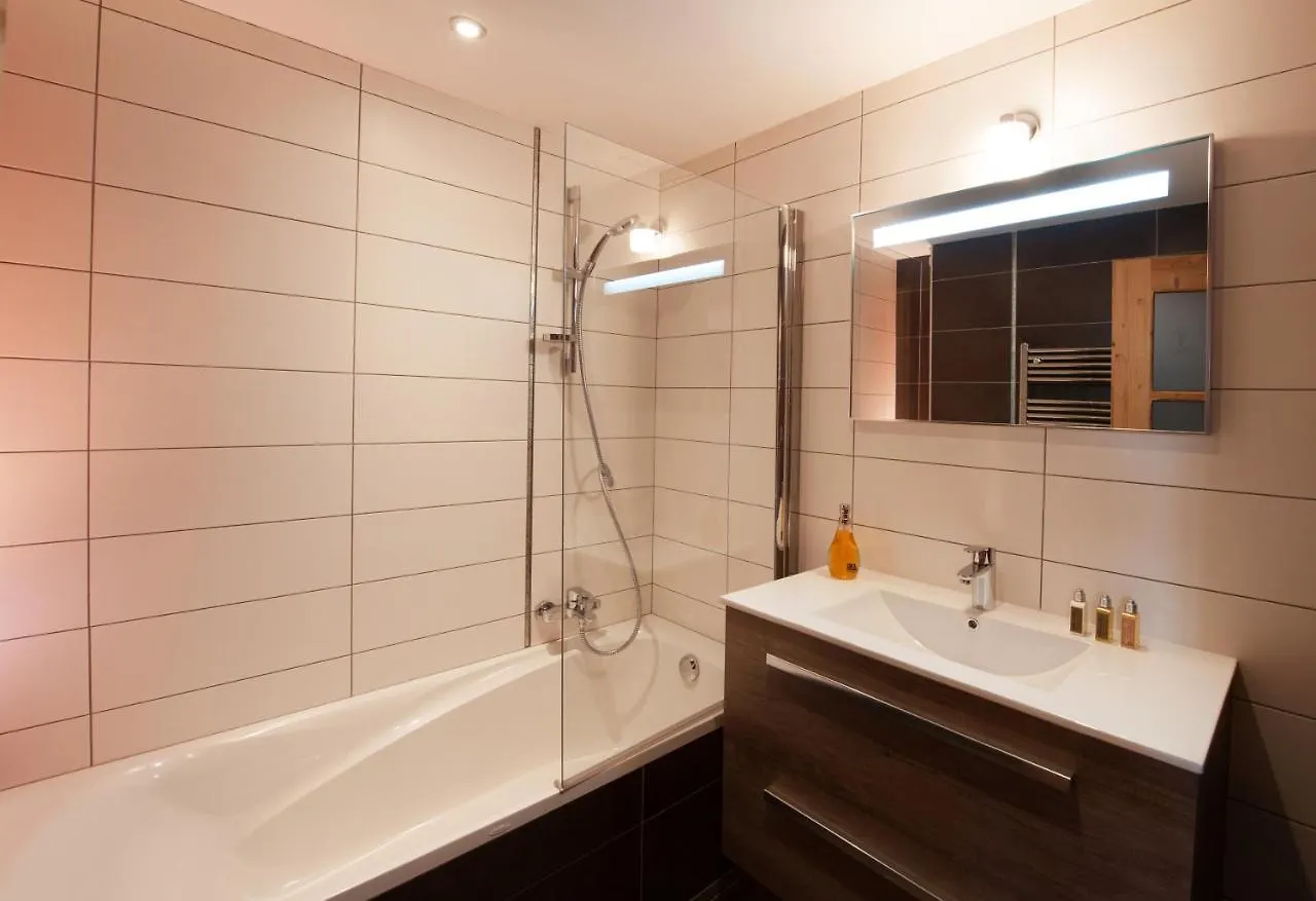 Chalet Kaila Morzine 0*,
